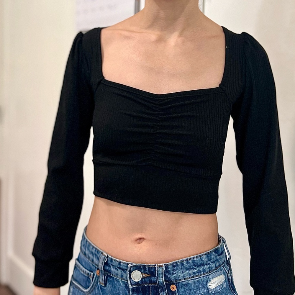 Stretchy Crop Top with Puffy Shoulders/Sleeves